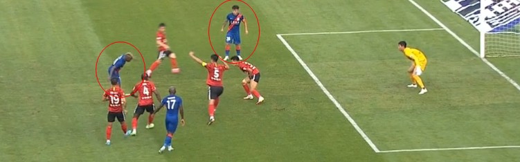  梅斯德比战万人空巷激情四射  