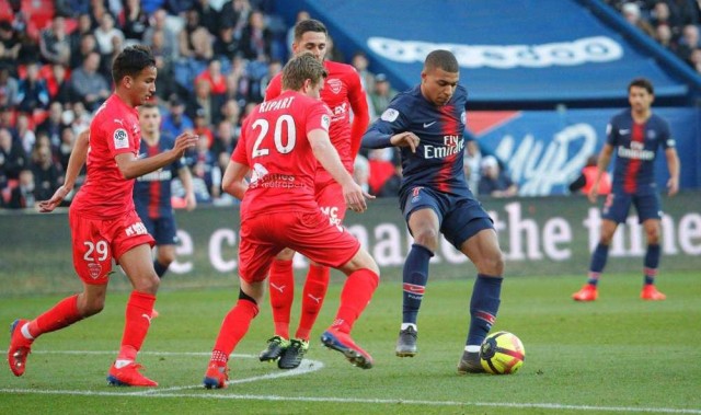  里昂中场核心建功，助球队逆转取三分