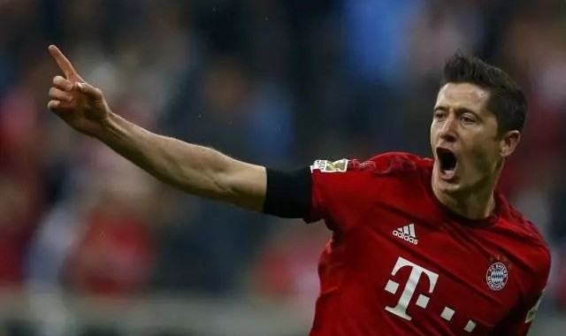  莱万多夫斯基重返安联球场受追捧  