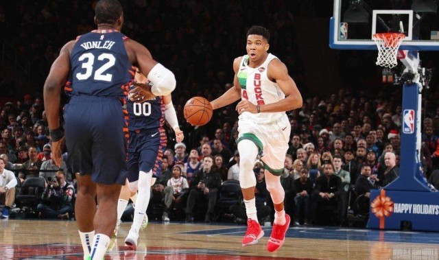  字母哥暴扣统治攻防两端雄鹿大胜活塞显霸气