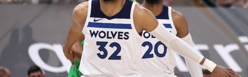  爱德华兹三分雨森林狼轻取火箭缩小西部差距