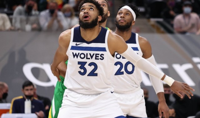  爱德华兹三分雨森林狼轻取火箭缩小西部差距