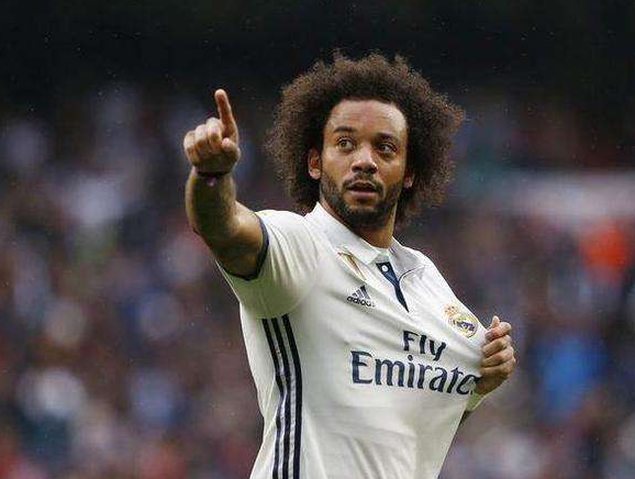  基尔高士丁凭借定位球制胜艰难拿三分果