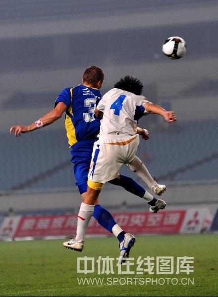  南特边路突破犀利，快速反击制造致命威胁